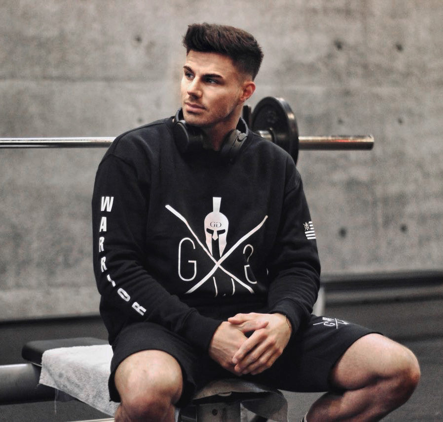 Gym Generation Sweatshirts für Männer, die sowohl im Fitnessstudio als auch bei alltäglichen Aktivitäten eine klare Stilaussage treffen.