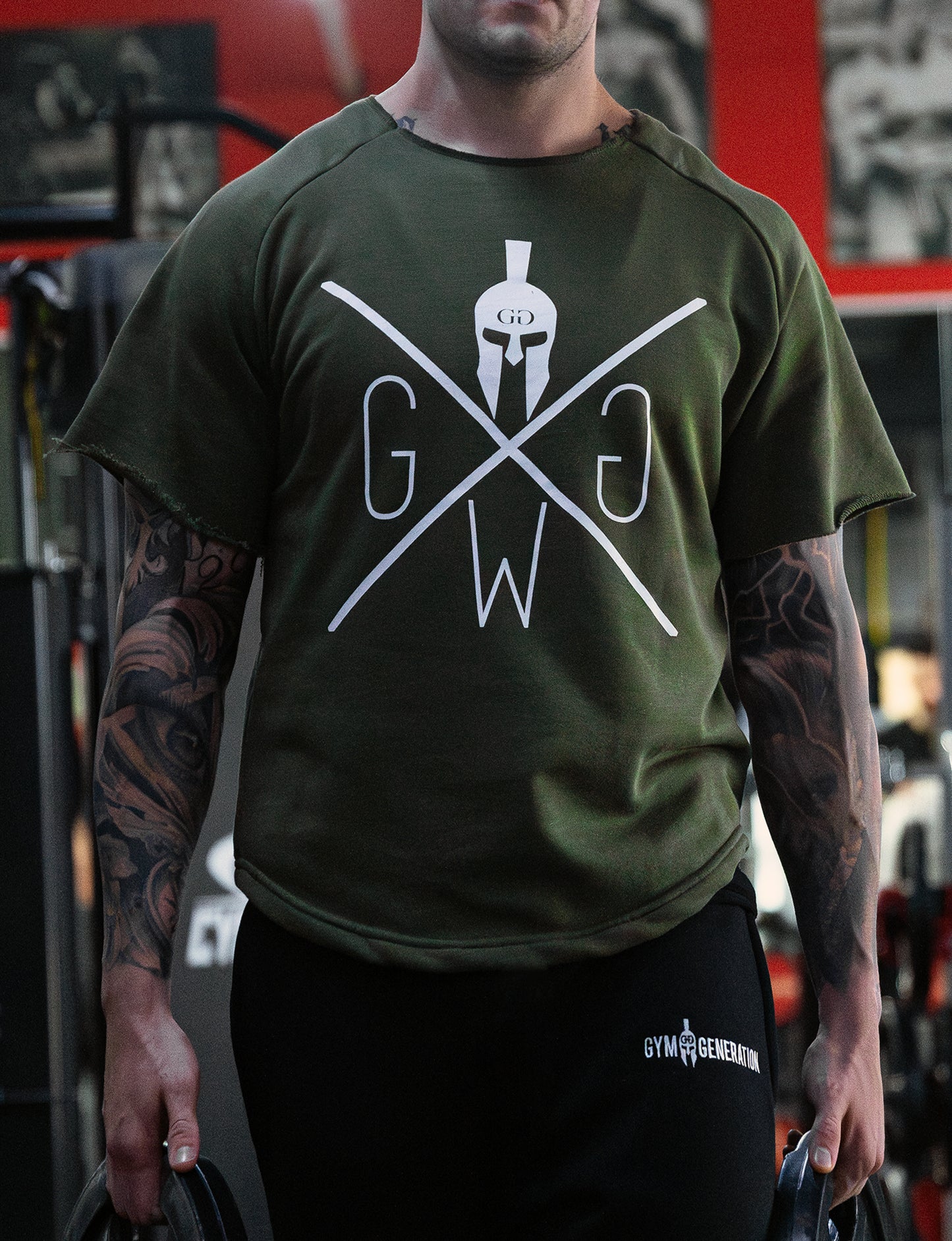 Hochwertiges olivgrünes Pump Cover T-Shirt, bietet maximalen Komfort und Bewegungsfreiheit beim Bodybuilding.