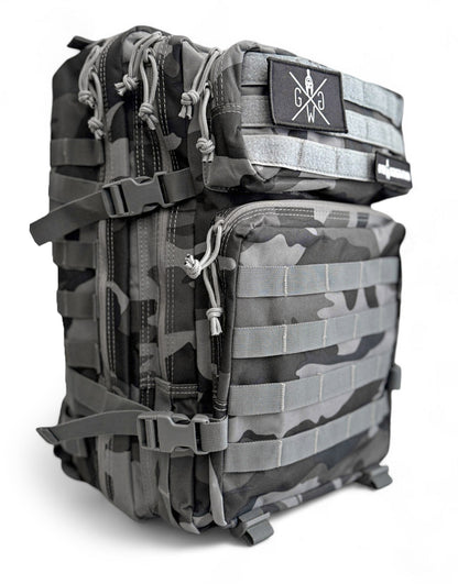 Outdoor Rucksack Camo – Vielseitiger Gym Generation Rucksack mit ergonomischem Tragesystem, ideal für Wanderungen, Fitness und urbanen Alltag.