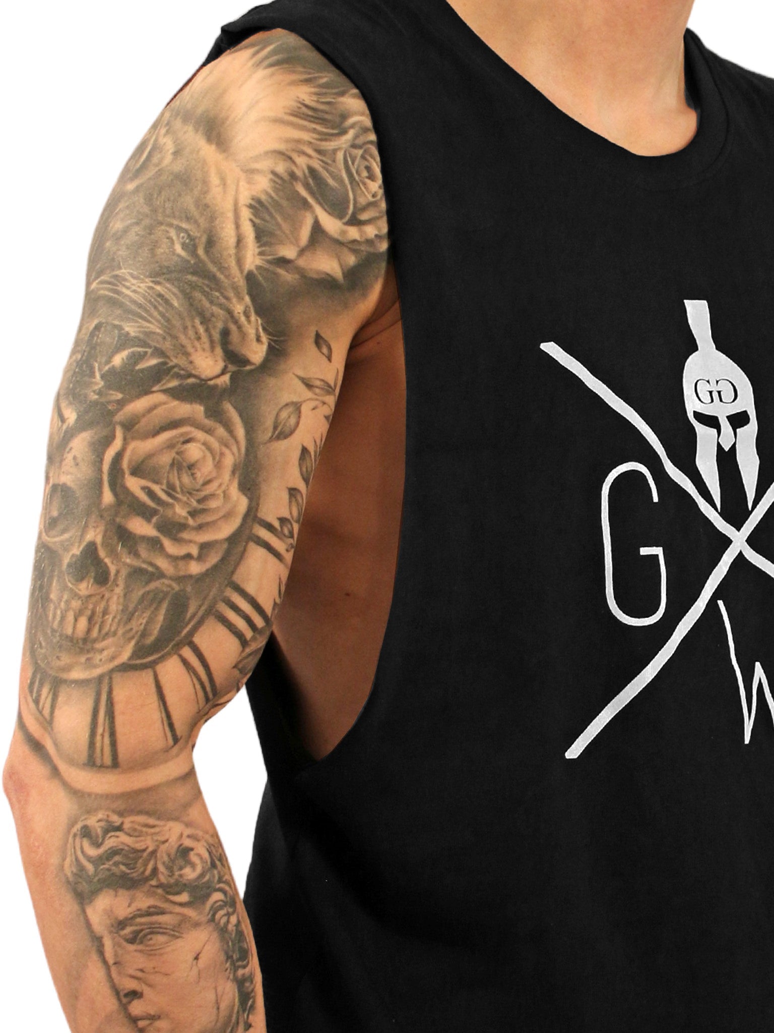 Schwarzes Gym Tank mit weitem Armausschnitt – Funktionales Herren Tank Top mit lockerer Passform und starkem Statement-Design für das Gym.