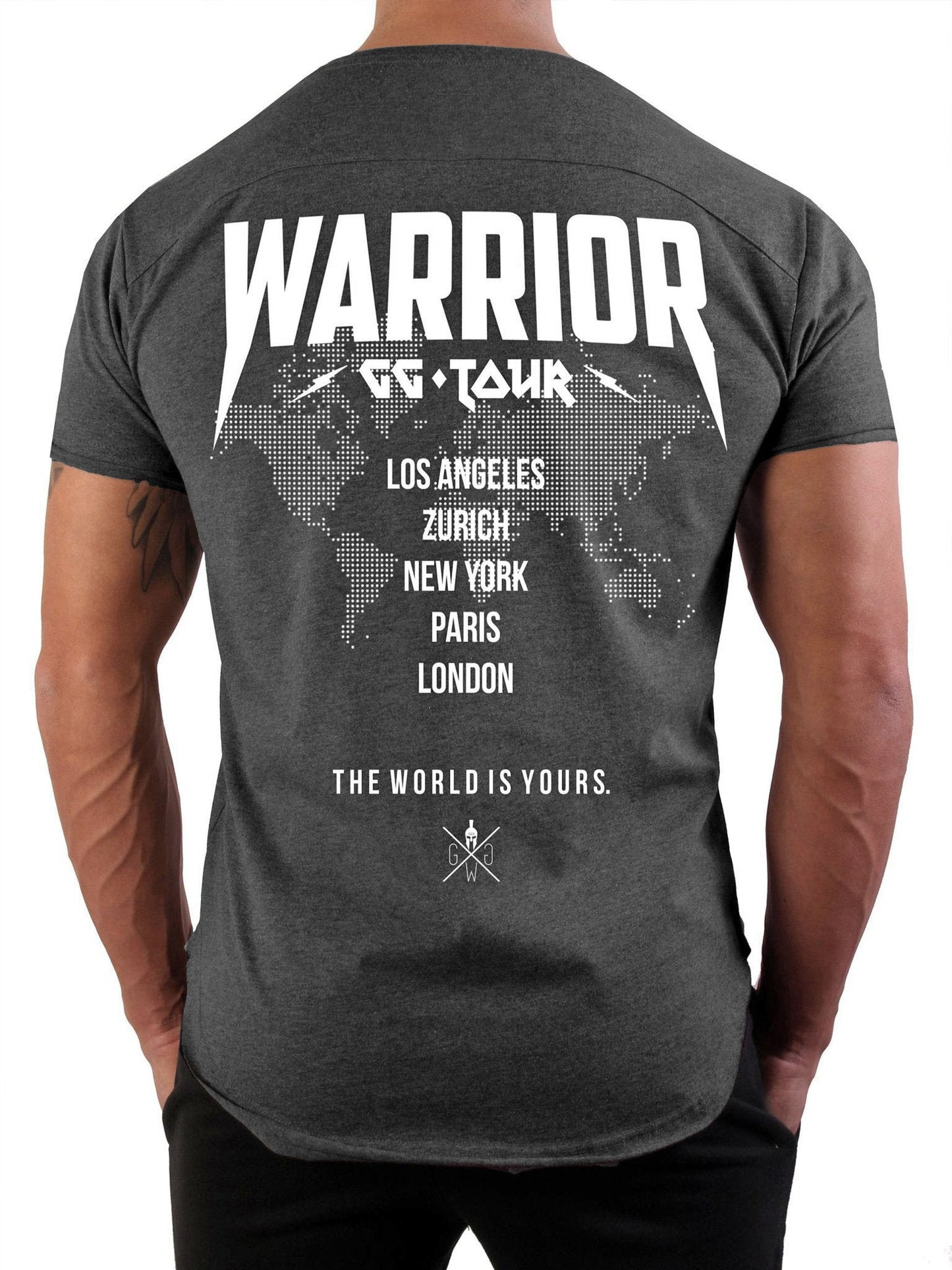 Gym T-Shirt 'World' in Dunkelgrau von Gym Generation mit markantem Warrior-Druck und dem Slogan 'The World is Yours'