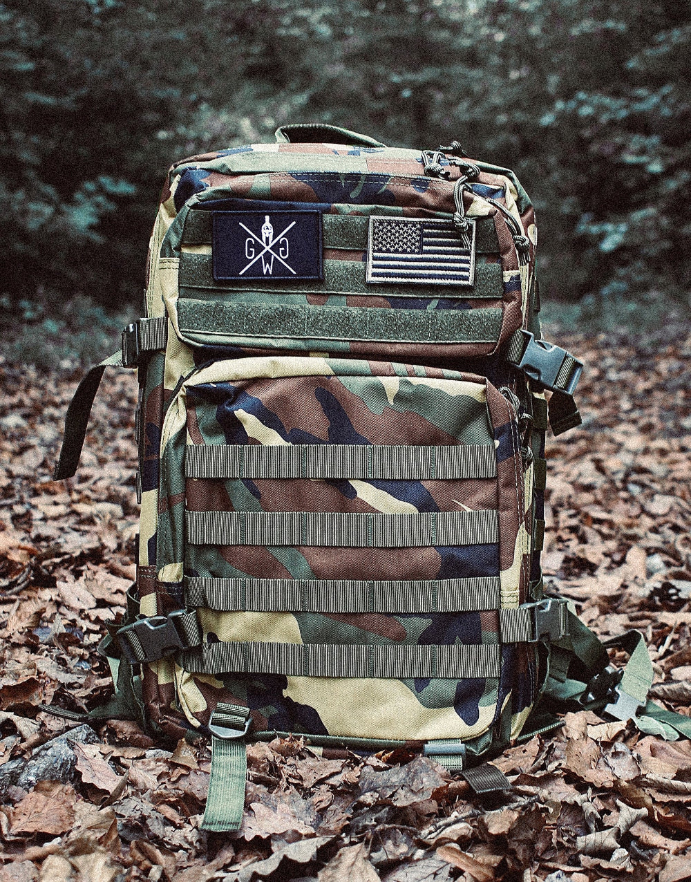 Gym Generation Camo Rucksack – Vielseitiger Rucksack für Sport und Abenteuer, mit geräumigen Fächern, verstellbaren Gurten und individuellem Design.