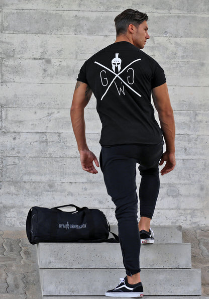 Fitness T-Shirt Herren Schwarz – Stylisches Gym Shirt von Gym Generation, aus weicher Baumwolle, mit markantem Logo, perfekt für Sport und Streetwear.