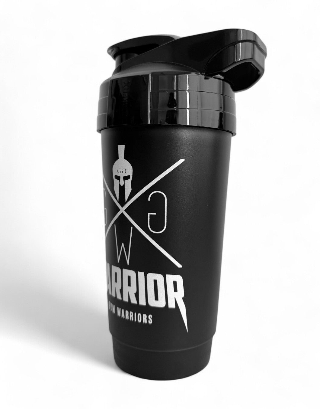 Fitness Protein Shaker Warrior Schwarz – Gym Generation Shaker, ideal für Protein-Drinks und Booster, mit sportlichem Look und hoher Funktionalität.