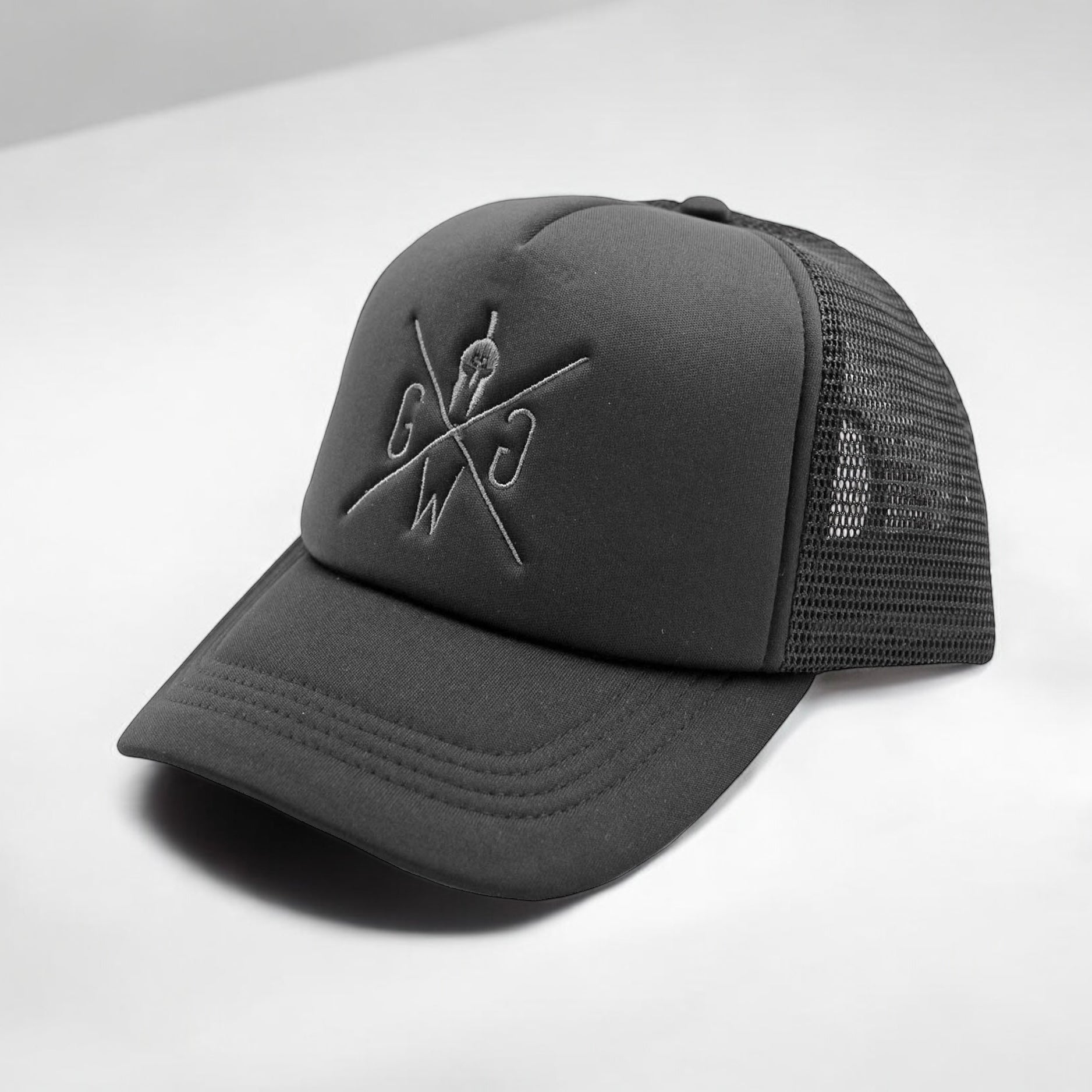 Schwarze Gym Generation Trucker-Cap – Ideal für sportliche Outfits mit modernem Design.