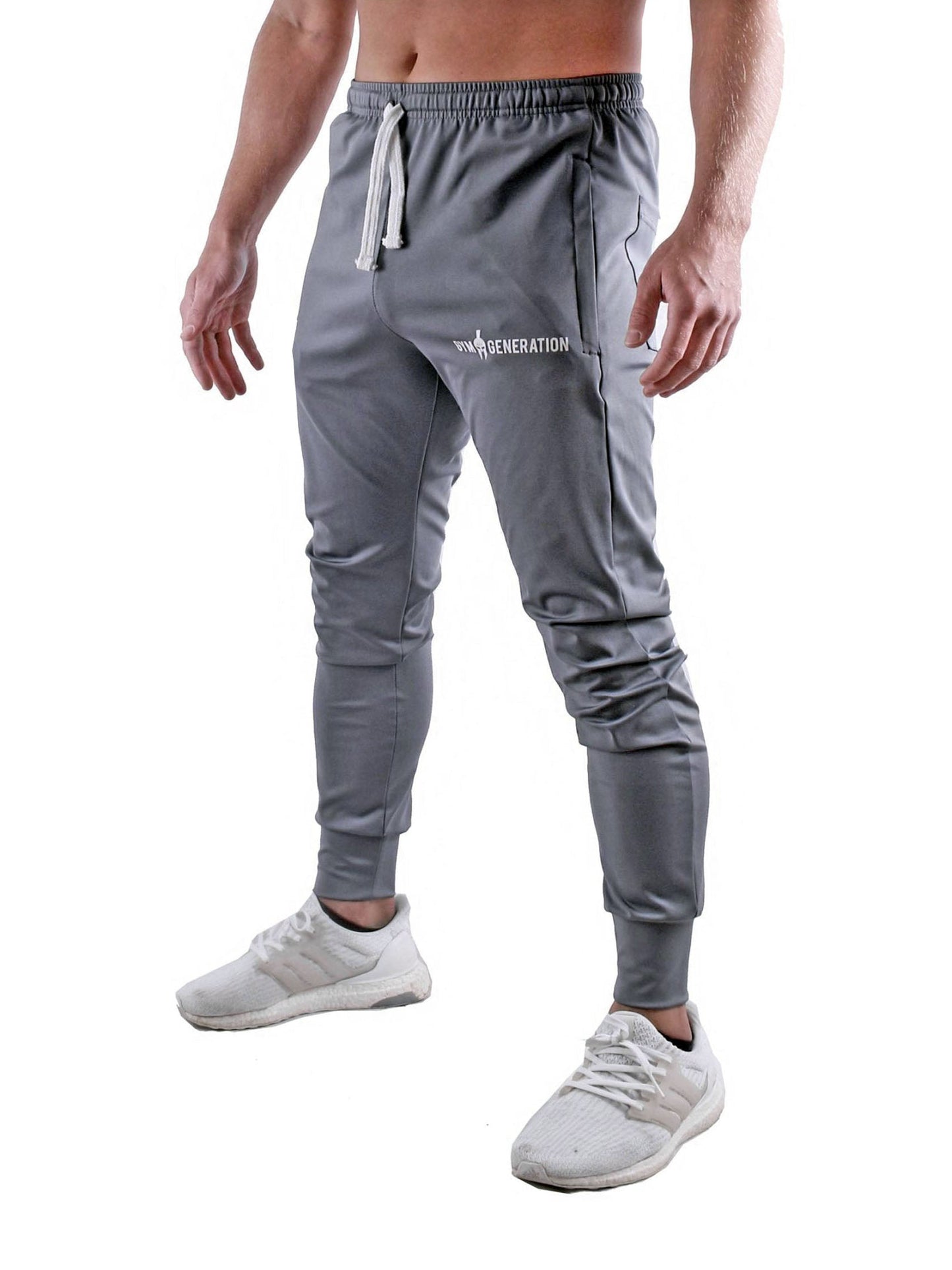 Stilvolle und vielseitige Trainer Pants von Gym Generation, ideal für das Fitnessstudio und Freizeitaktivitäten.