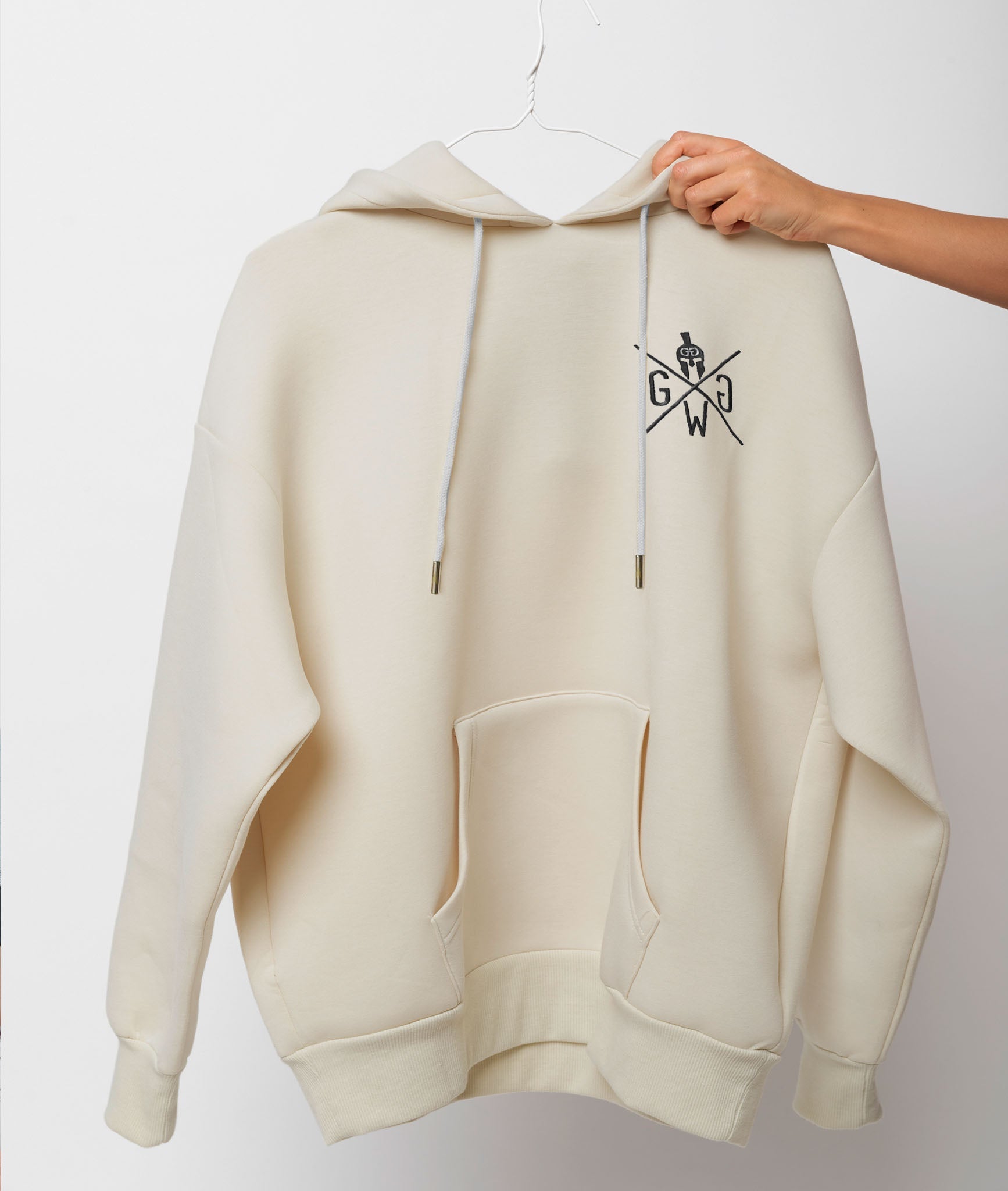 Damen Fitness Hoodie Off-White – Vielseitiger Gym Generation Kapuzenpullover für Sport, Freizeit und Streetwear, mit hochwertiger Verarbeitung.