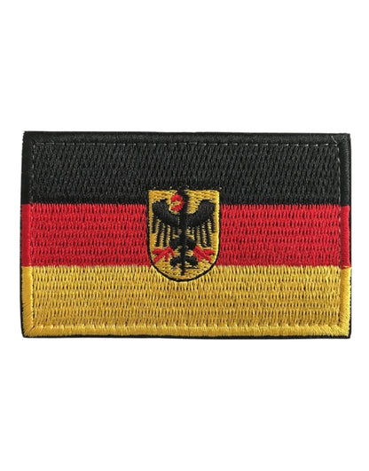 Deutschland Flagge Patch mit Klettverschluss von Gym Generation – ein kraftvolles Symbol deutschen Stolzes, perfekt für Kleidung, Taschen und Accessoires. Robust, stilvoll und vielseitig einsetzbar.