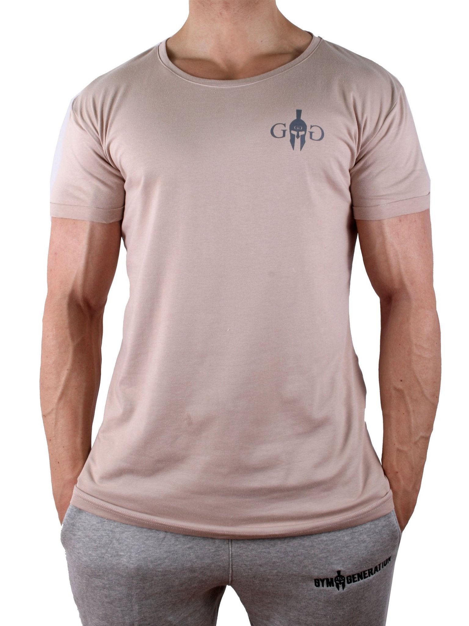 Gym Generation Fitness Shirt in Off-White – Vorderansicht mit Spartaner Helm Logo