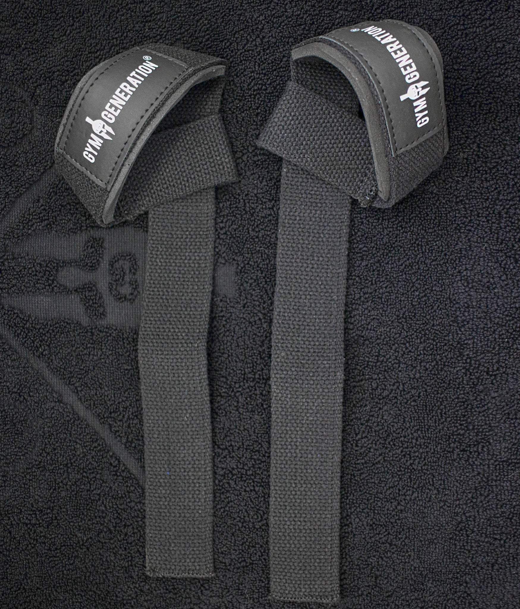 Schwarze Fitness-Zughilfen von Gym Generation – modernes Design mit rutschfestem Material und Schutz für Hände und Handgelenke, perfekt für Krafttraining.